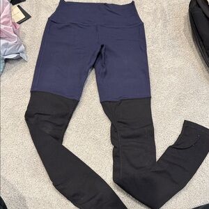 ALO Yoga Navy and Black Leggings